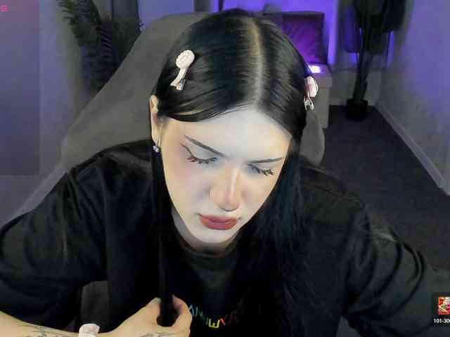 Lilith-Wholshh webcam