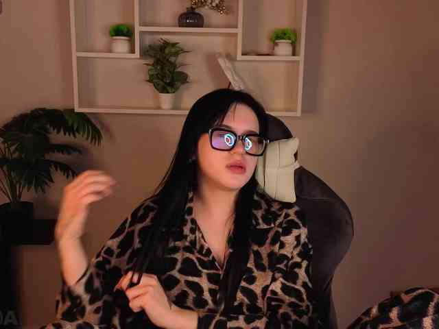 Lilith-Wholshh webcam