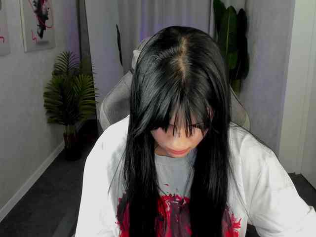 Lilith-Wholshh webcam