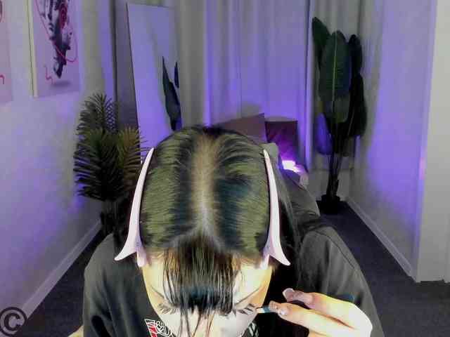 Lilith-Wholshh webcam