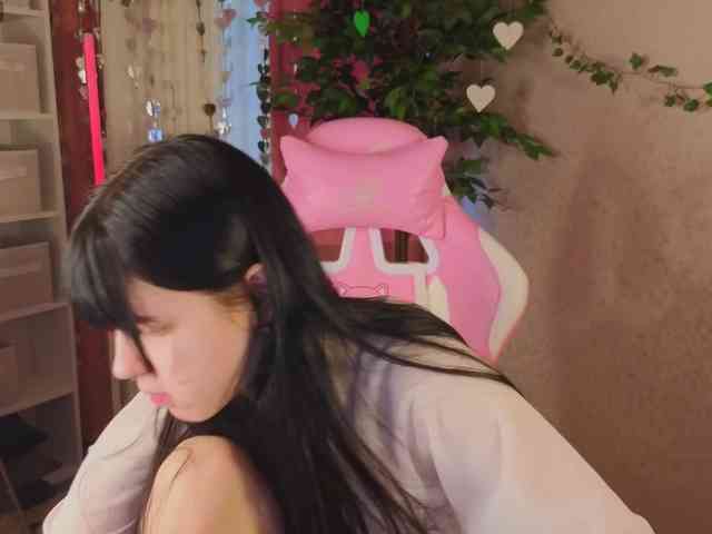 Lilith-Wholshh webcam