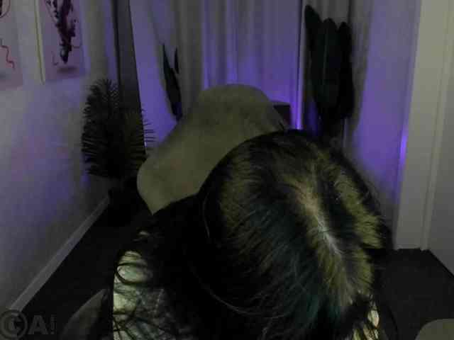 Lilith-Wholshh webcam