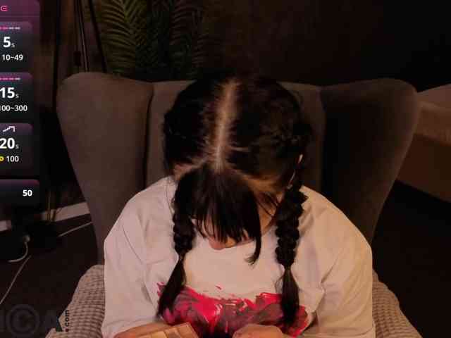 Lilith-Wholshh webcam