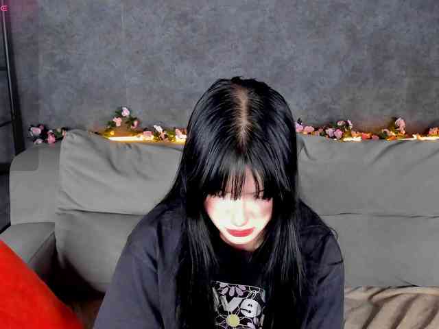 Lilith-Wholshh webcam