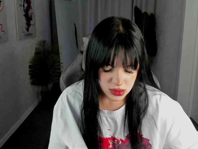 Lilith-Wholshh webcam