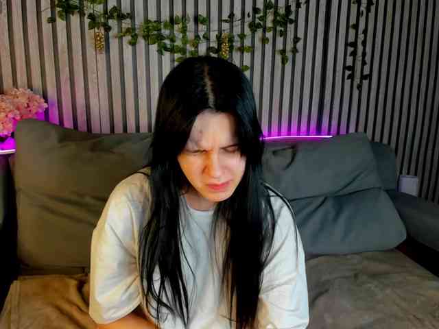 Lilith-Wholshh webcam