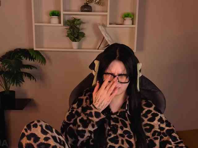 Lilith-Wholshh webcam