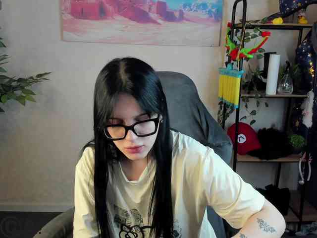 Lilith-Wholshh webcam