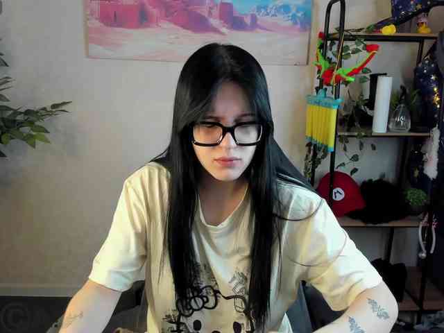 Lilith-Wholshh webcam