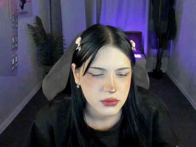 Lilith-Wholshh webcam