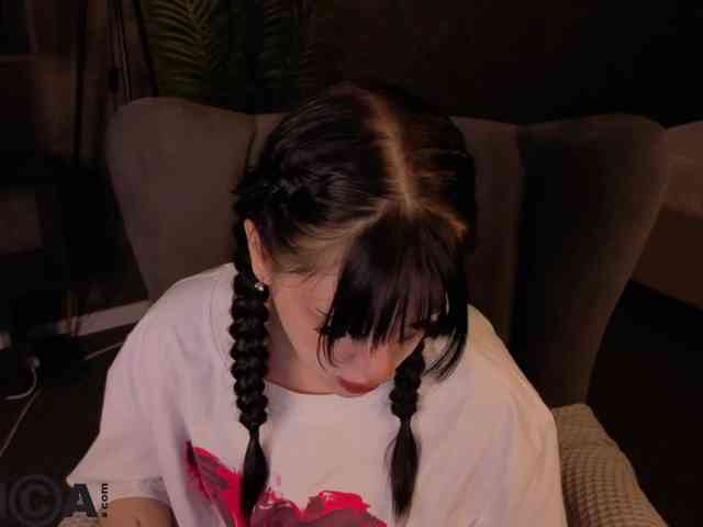 Lilith-Wholshh webcam