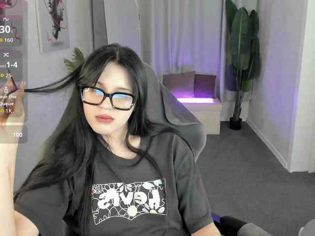 Lilith-Wholshh webcam