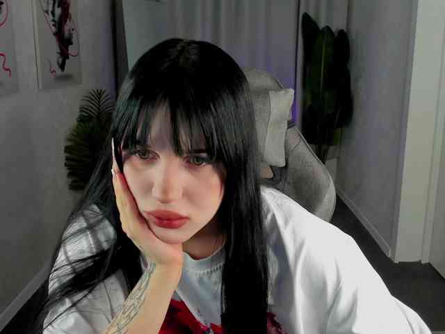 Lilith-Wholshh webcam