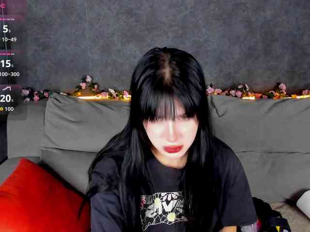 Lilith-Wholshh webcam