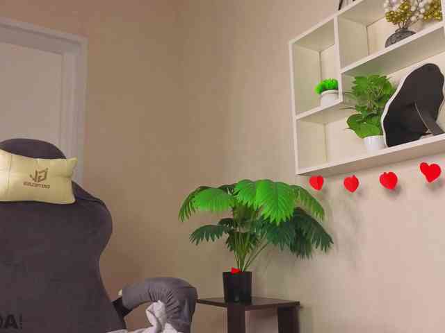 Lilith-Wholshh webcam