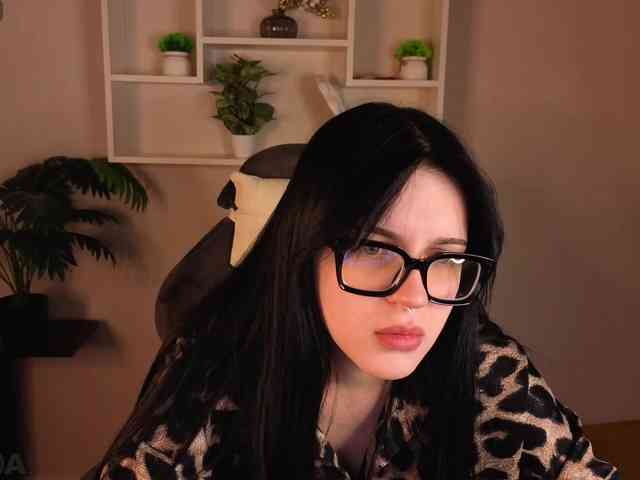 Lilith-Wholshh webcam