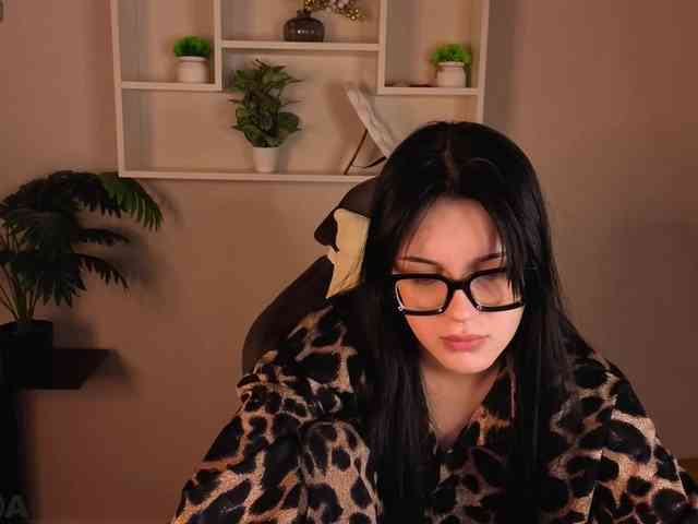 Lilith-Wholshh webcam