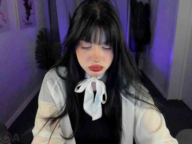 Lilith-Wholshh webcam