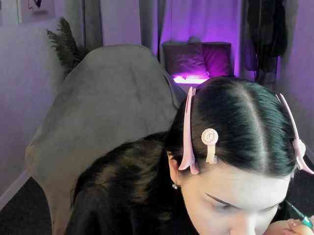 Lilith-Wholshh webcam