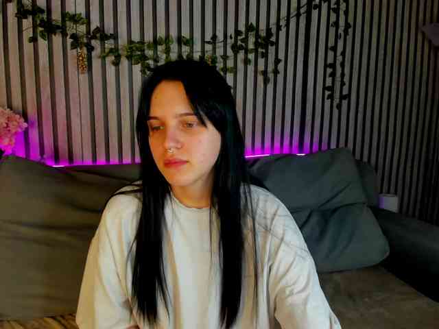 Lilith-Wholshh webcam