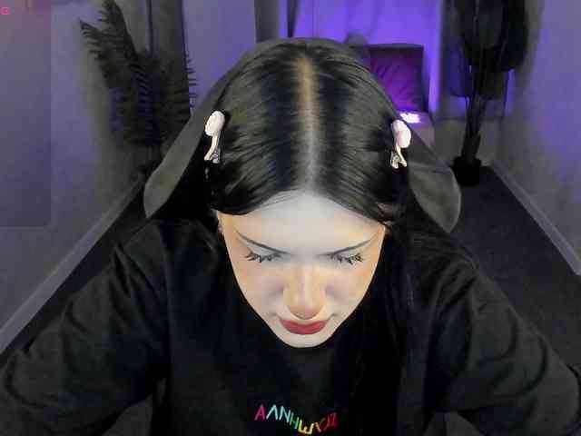 Lilith-Wholshh webcam