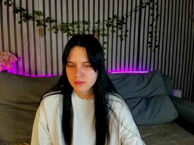 Lilith-Wholshh webcam