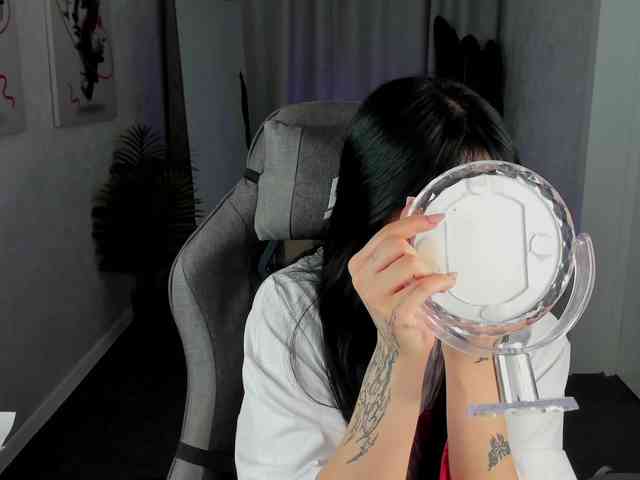 Lilith-Wholshh webcam