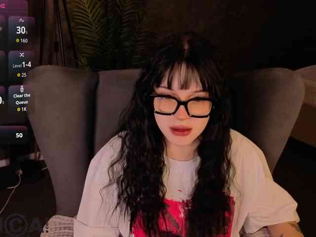 Lilith-Wholshh webcam