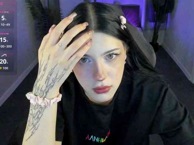 Lilith-Wholshh webcam