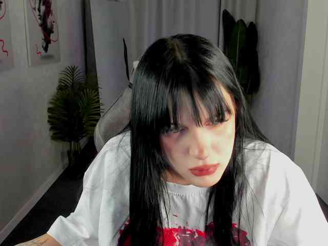 Lilith-Wholshh webcam