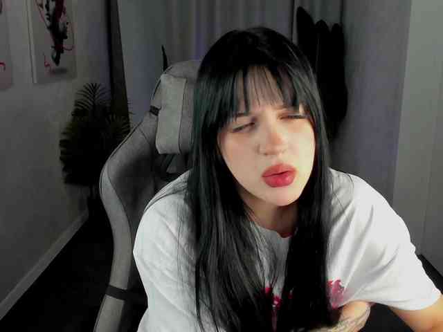 Lilith-Wholshh webcam