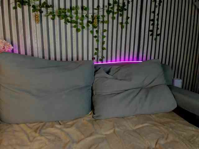 Lilith-Wholshh webcam