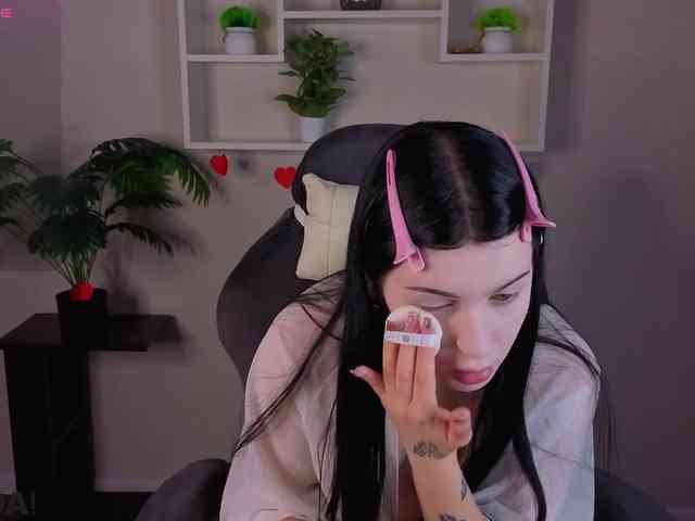 Lilith-Wholshh webcam