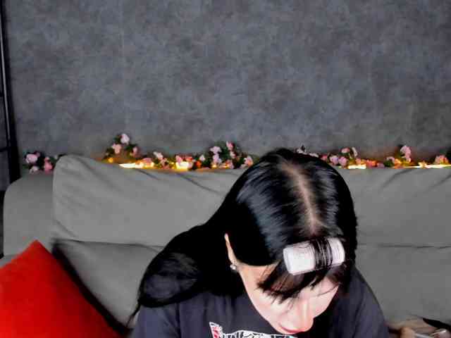 Lilith-Wholshh webcam