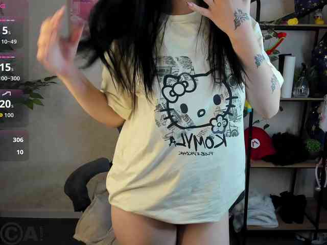 Lilith-Wholshh webcam