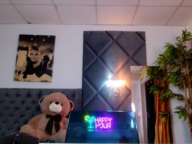 CarolinaPetra's BongaCams show and profile