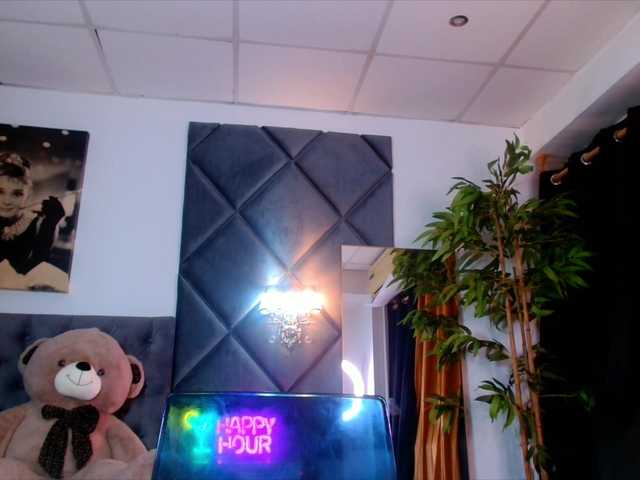 CarolinaPetra's BongaCams show and profile