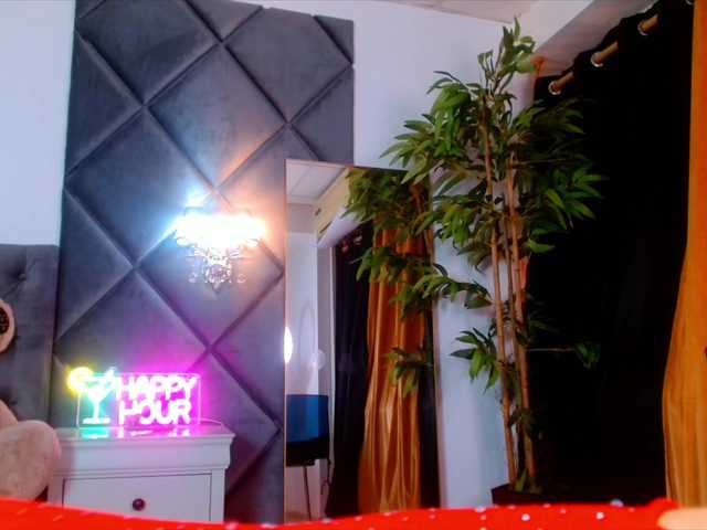 CarolinaPetra's BongaCams show and profile