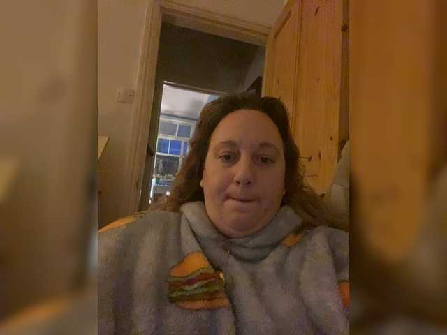 StarisBorn live room