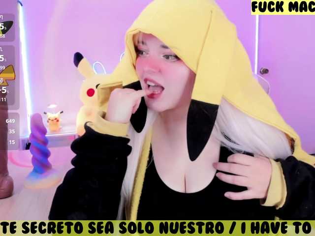 waifumochichan's BongaCams show and profile