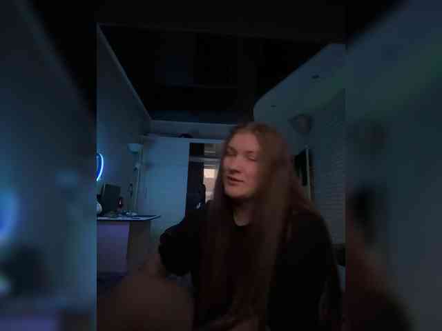 LancyOfficiial webcam