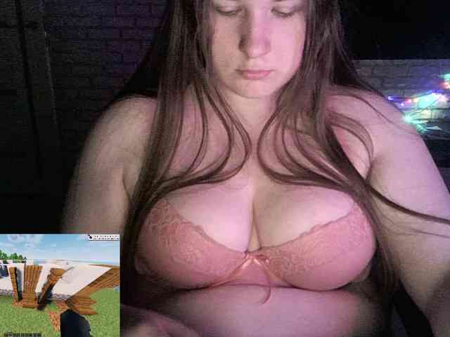 LancyOfficiial webcam