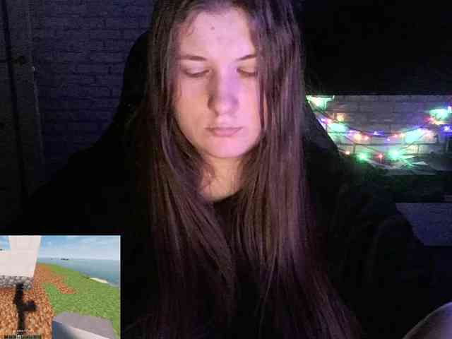 LancyOfficiial webcam