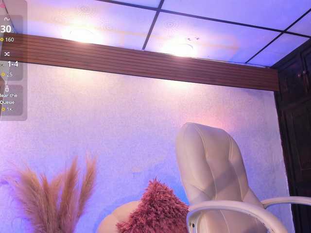 sophiajones's BongaCams show and profile