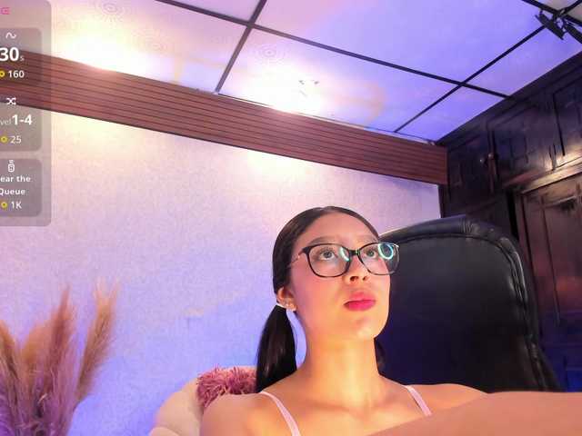 sophiajones's BongaCams show and profile