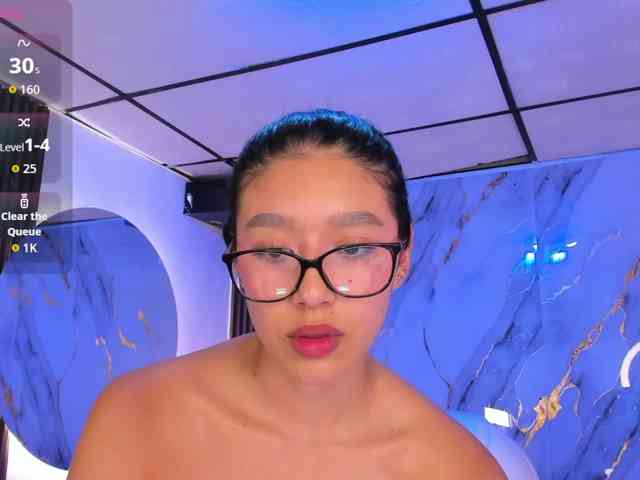 sophiajones Live Webcam on BongaCams