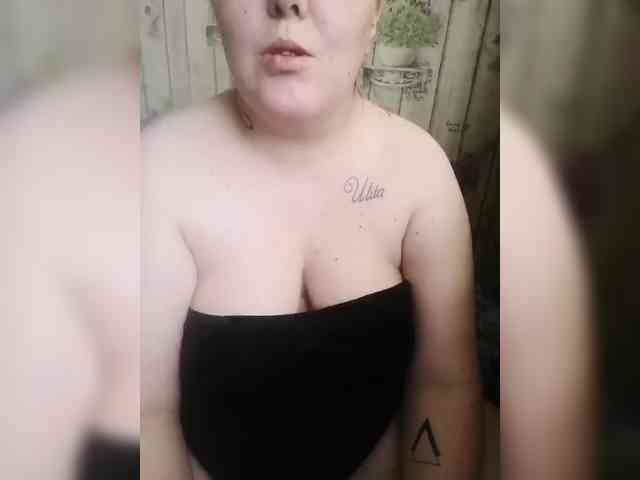 Milay-ya Live Webcam on BongaCams