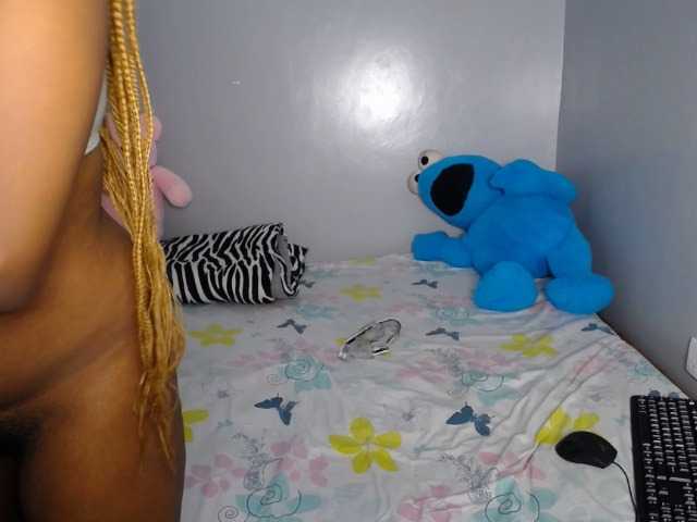 Marshmallow7's BongaCams show and profile