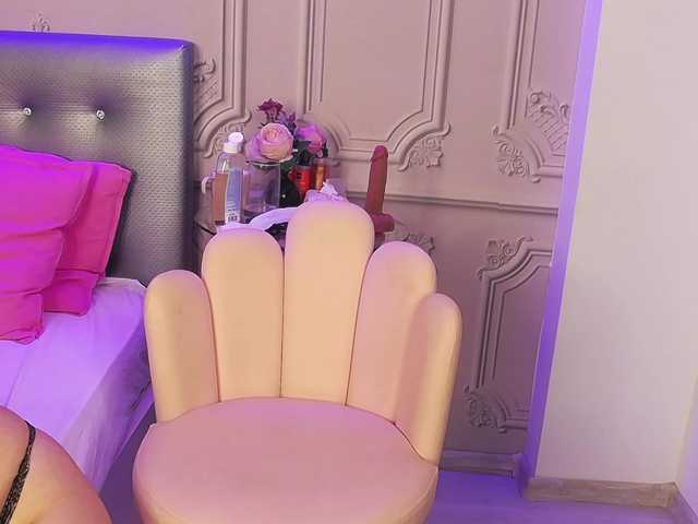 ZuriSaint from BongaCams is Freechat