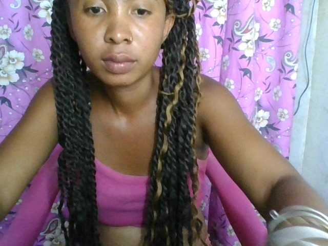 Sex chat with EvahMorgane — Watch free online 18+